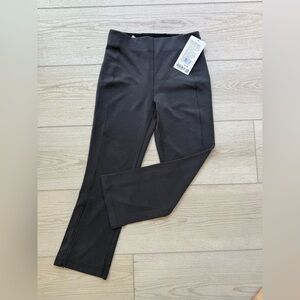 Lululemon brand new with tag ribbed softstreme zip-leg HR crop 25 size 6